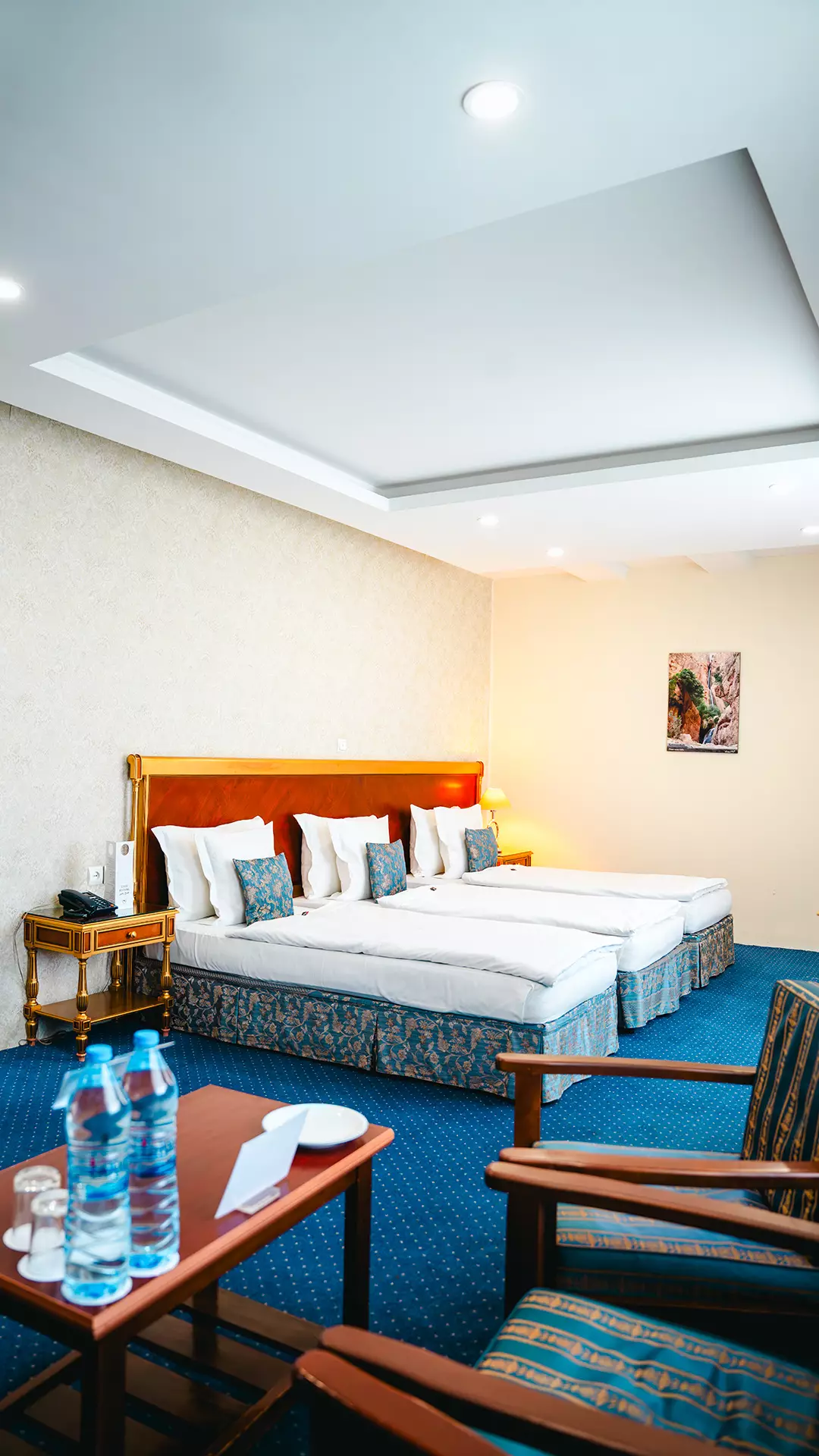 Alibaba https://cdn.alibaba.ir/ostorage/hotel-accommodation-images/69e790a361ec039ef756752d_سه تخته سینگل.webp